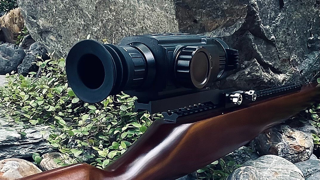 Uncooled thermal rifle scope OLED (1440*1080) display With Picatinny rail Motio