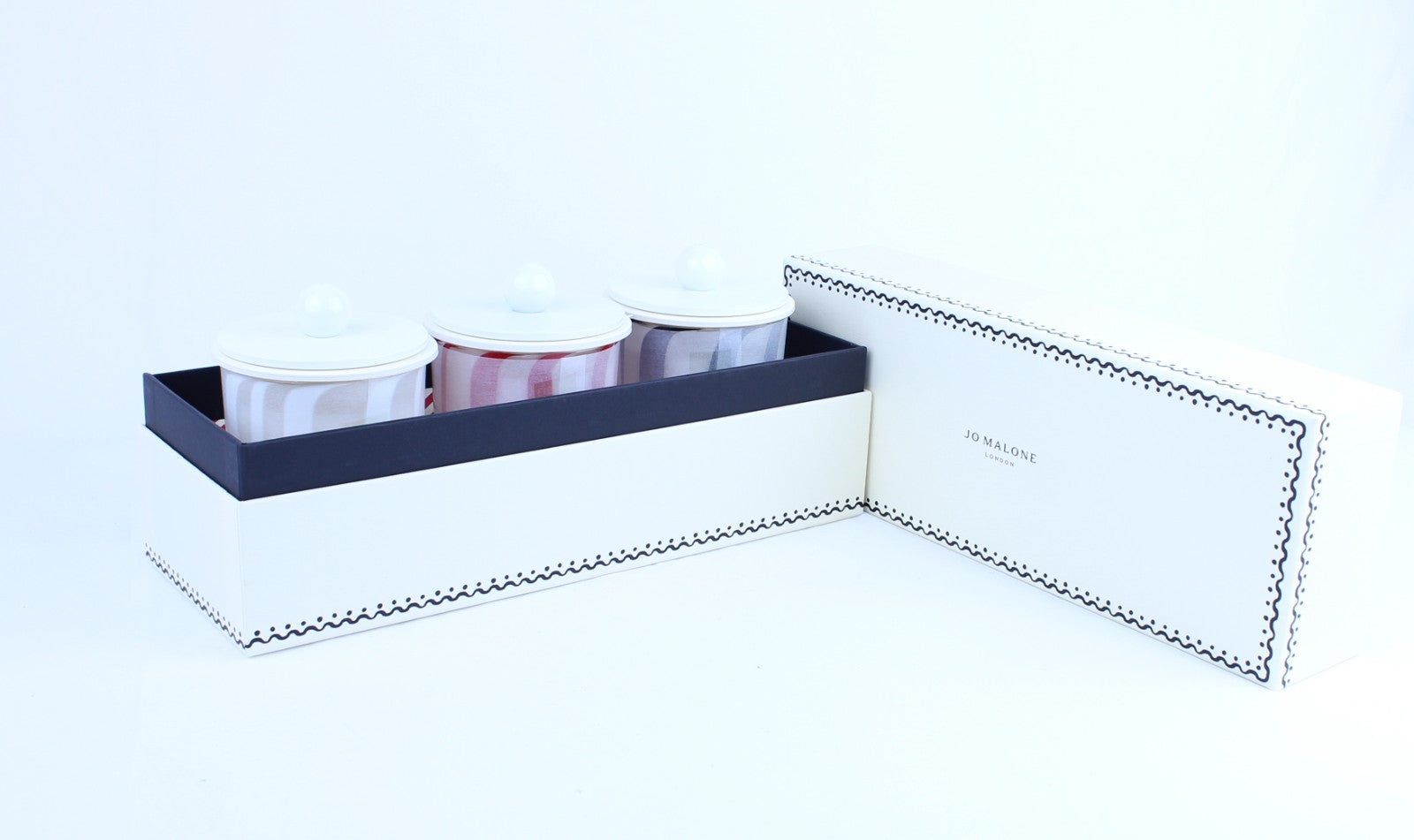 Jo Malone Decorated Home Candle Trio  Roasted Chestunt Frosted Cherry & Clove Po