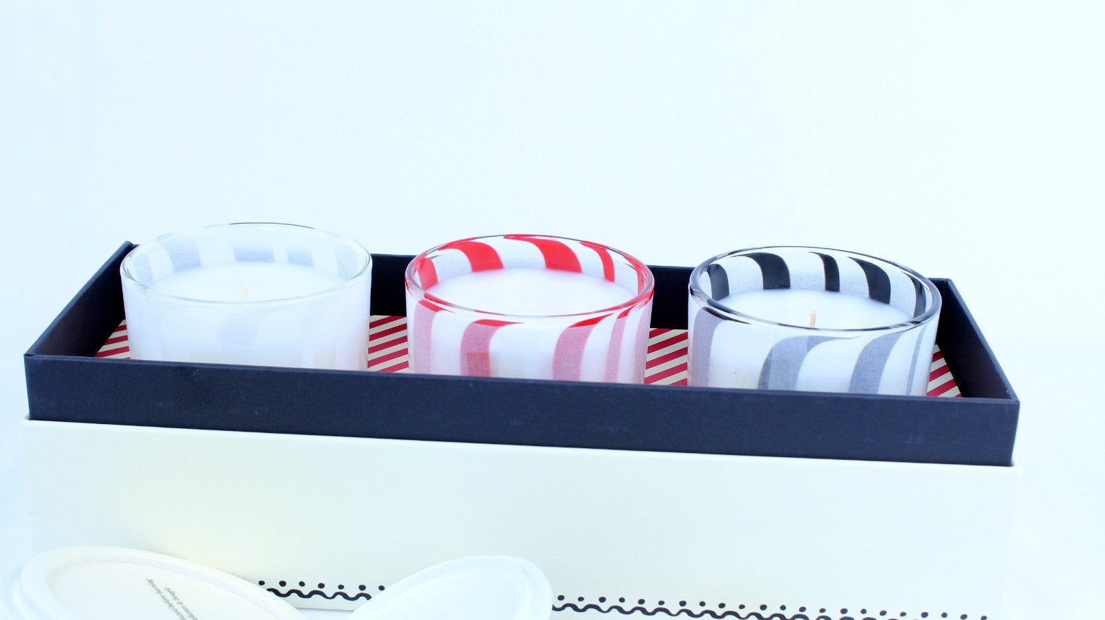Jo Malone Decorated Home Candle Trio  Roasted Chestunt Frosted Cherry & Clove Po
