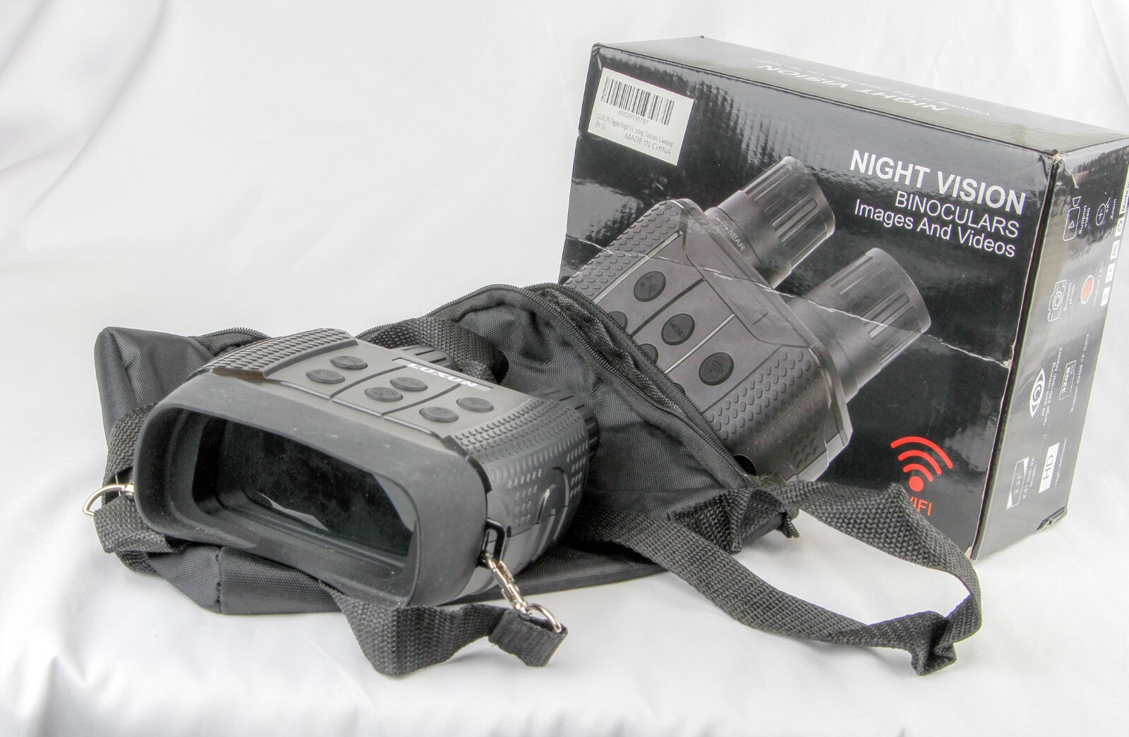 Nigh vision digital 4x zoom Wi Fi Photo and Video, 32gb memory card 2.31'' scree
