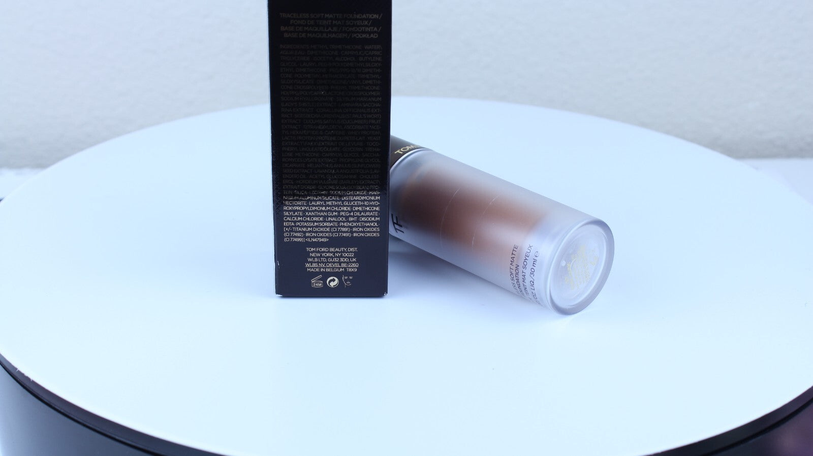 Tom Ford Traceless Soft Matte Foundation 9.7 cool dusk 1oz 30ml