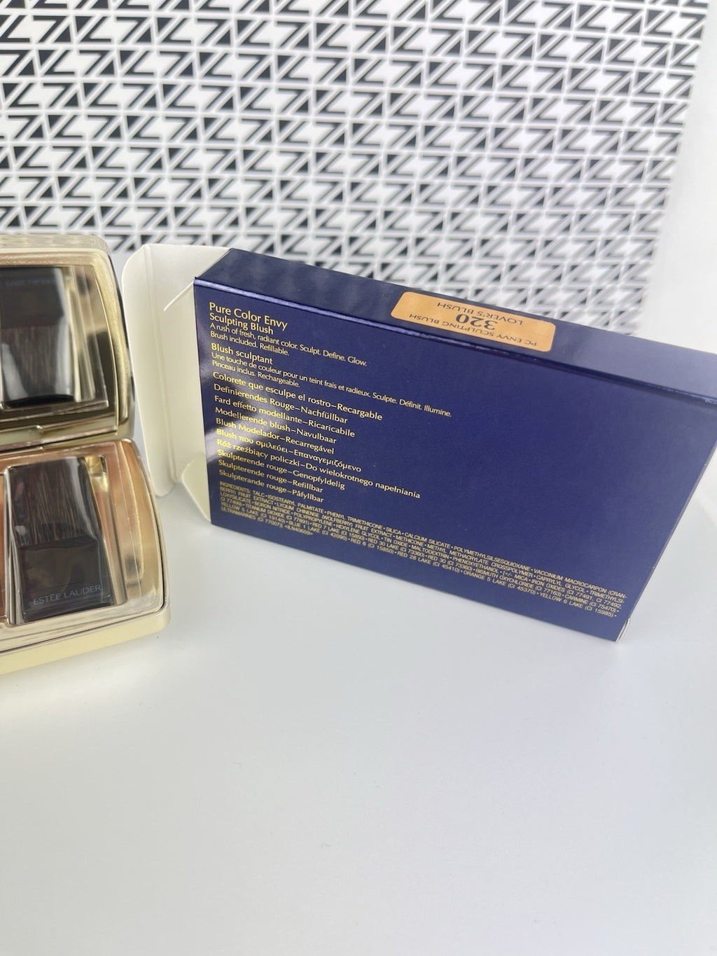 Estee Lauder Pure Color Envy Sculpting Blush 320 Lover's Blush  7g/0.25oz